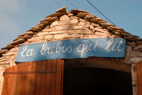 Les brebis du Larzac savent lire