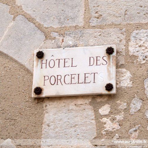Porcherie de luxe aux Baux de Provence