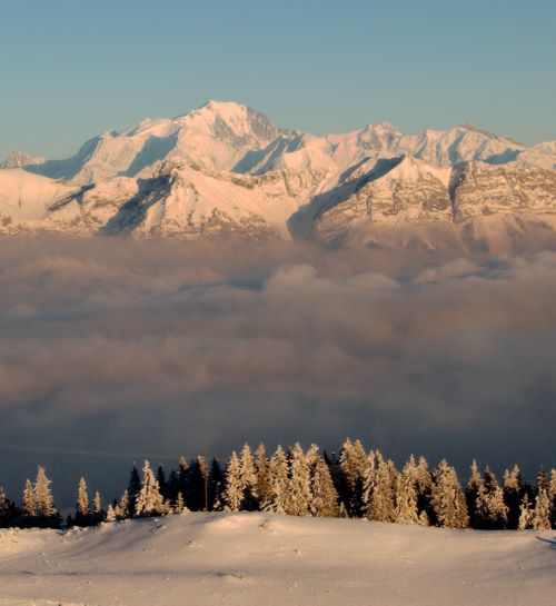 Le Mont-Blanc vu du Semnoz dans les Bauges